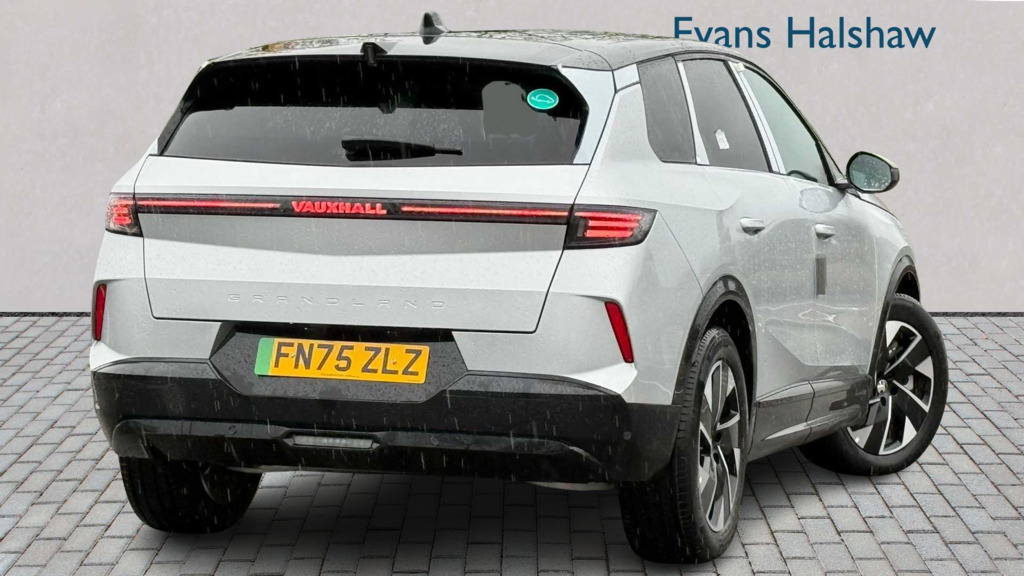 Vauxhall Grandland 157Kw Gs 73Kwh 2025 FN75ZLZ Silver #2