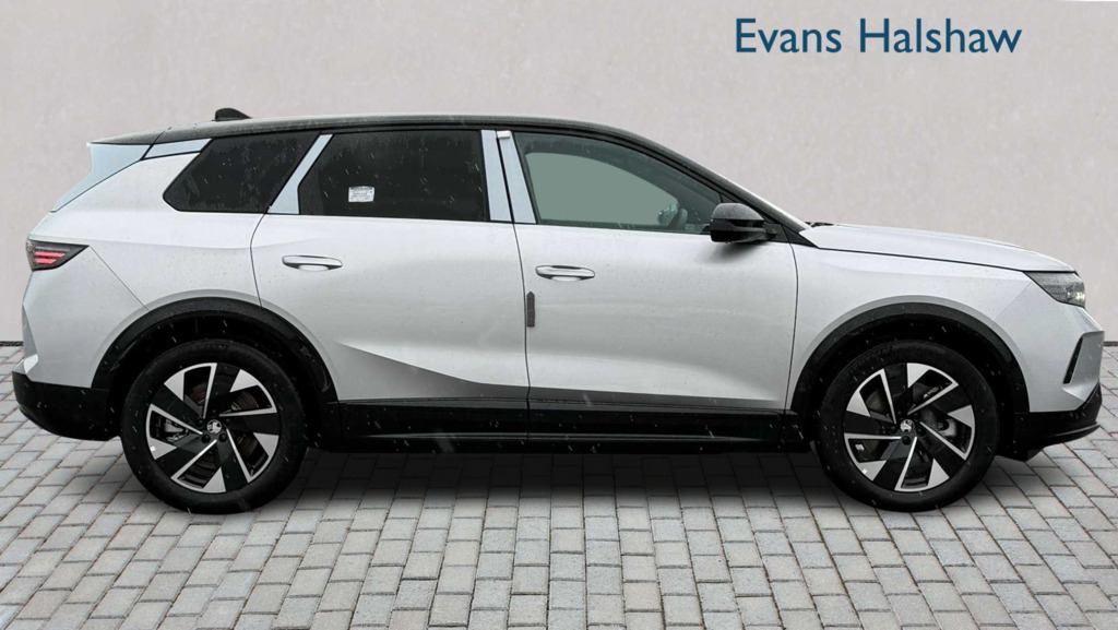 Vauxhall Grandland 157Kw Gs 73Kwh 2025 FN75ZLZ Silver #3