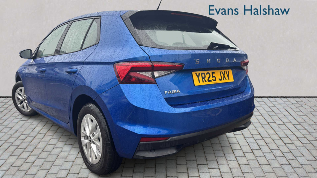 Skoda Fabia 1.0 Tsi 116 Se Edition 2025 YR25JXV Blue #2