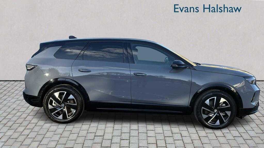 Vauxhall Grandland 157Kw Gs 73Kwh 2025 White #6