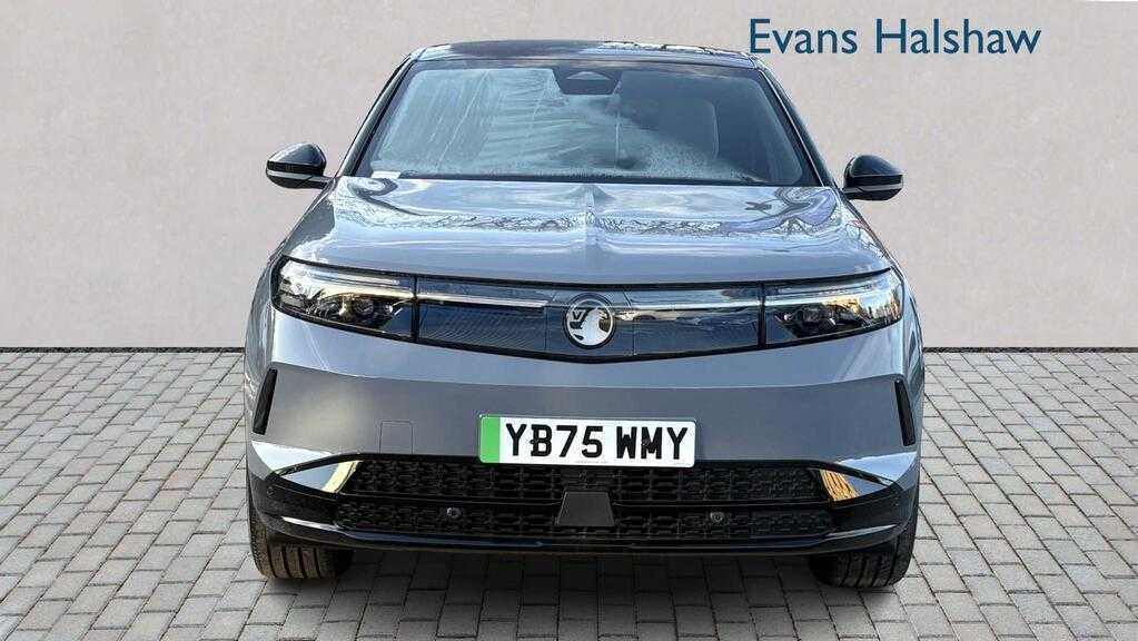 Vauxhall Grandland 157Kw Gs 73Kwh 2025 White #5