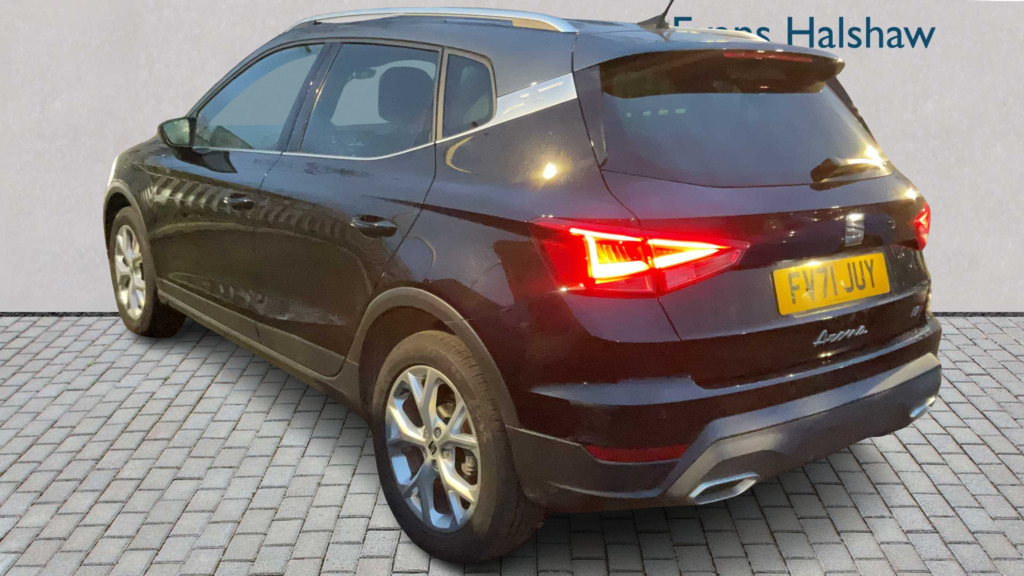 Seat Arona 1.0 Tsi 110 Fr Dsg 2022 FV71JUY Black #3