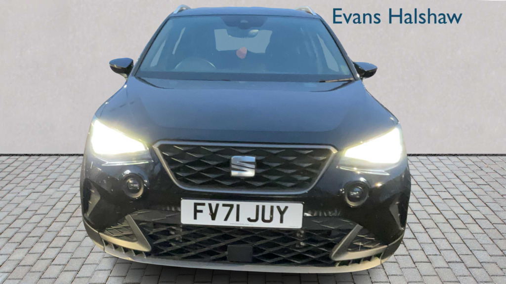 Seat Arona 1.0 Tsi 110 Fr Dsg 2022 FV71JUY Black #4