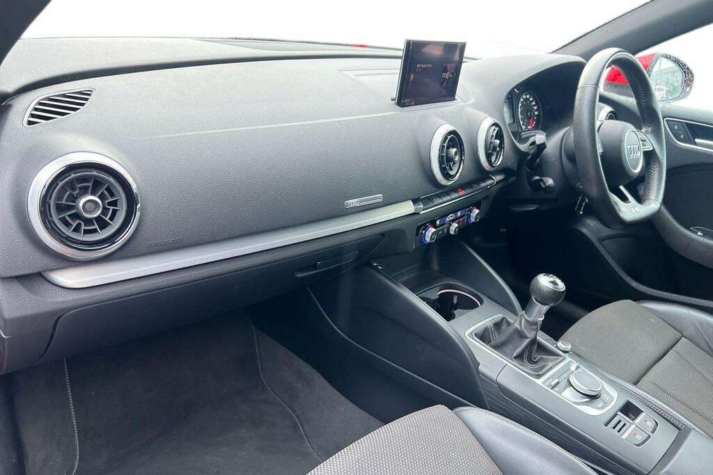Audi A3 30 Tfsi 116 S Line 2019 Red #2
