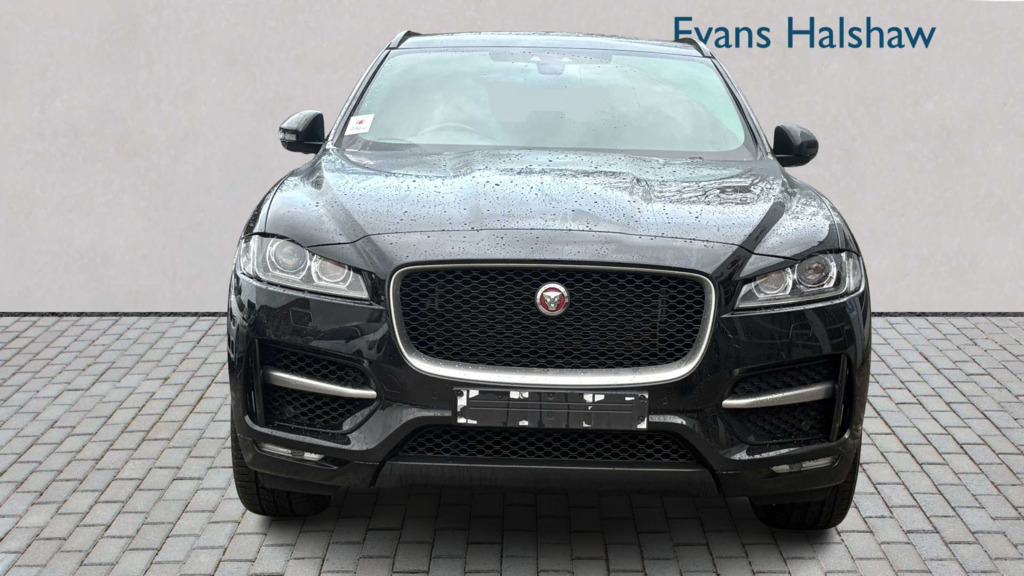 Jaguar F-Pace 2.0 D200 R-dynamic Se Black Awd Estate White #5