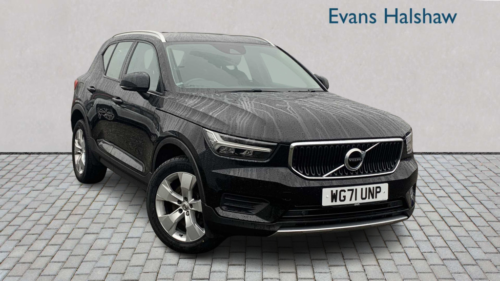 Volvo XC40 2.0 B4p Momentum 7 Speed 2022 Black