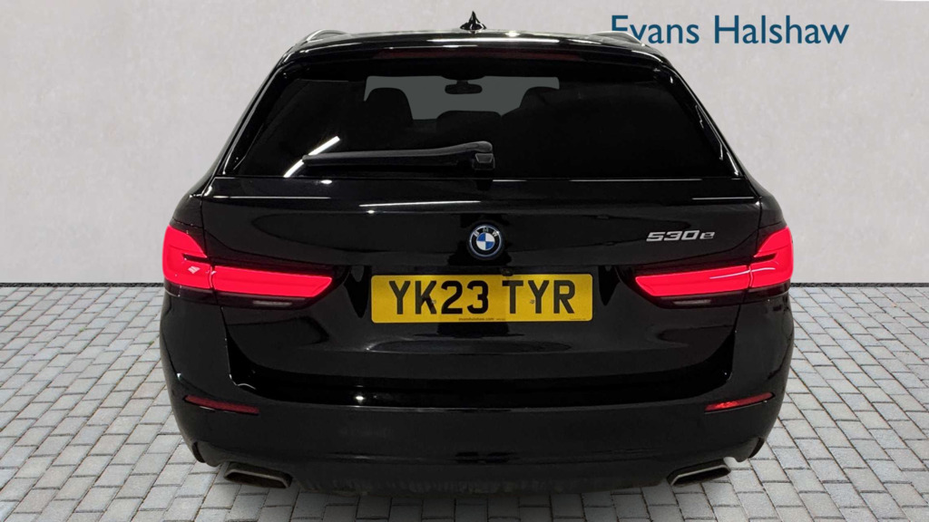BMW 5 Series 530E Se 2023 YK23TYR Black #5
