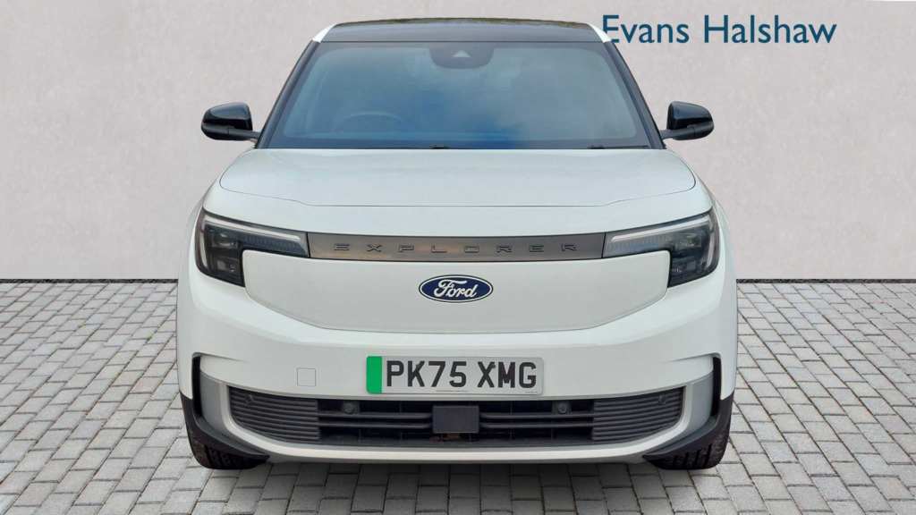 Ford Explorer 210Kw Premium 77Kwh 2025 PK75XMG White #4