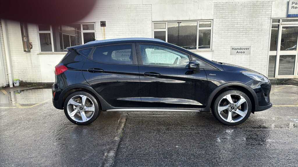Ford Fiesta 1.0 Ecoboost 125 Active X 2020 MX70UFV Black #3