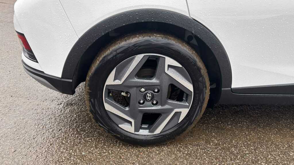 Hyundai Bayon 1.0 Tgdi Ultimate Dct 2024 EA74CPF White #5