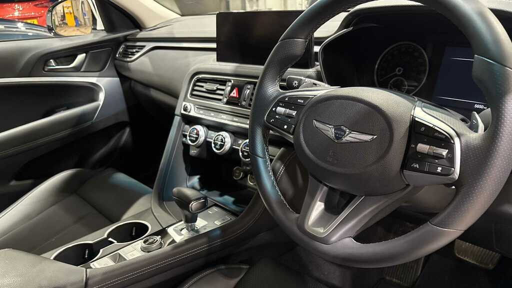 Genesis G70 2.0T 245Ps Rwd Sport Innovation Pack Blue #19