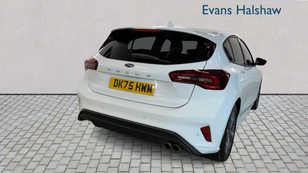 Ford Focus 1.0 Ecoboost Hybrid Mhev St-line 2025 DK75HWM White #4