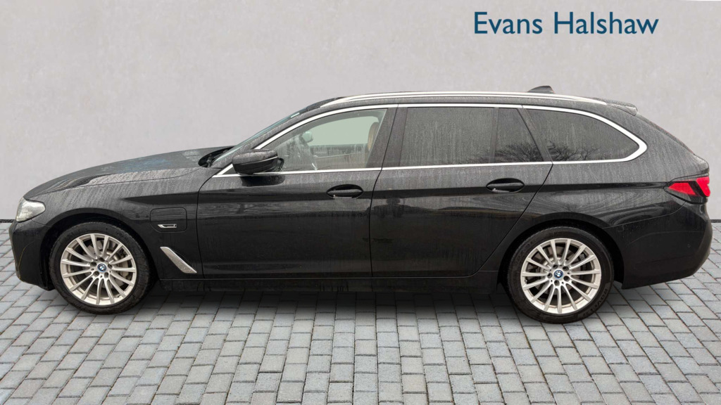 BMW 5 Series 530E Se 2023 YK23VGB Black #4
