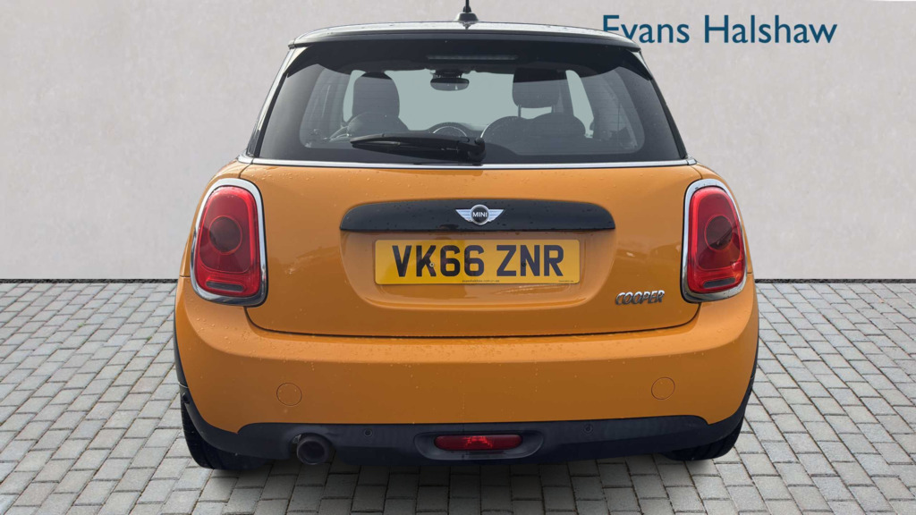 Mini Hatch 1.5 Cooper 2016 VK66ZNR Orange #5