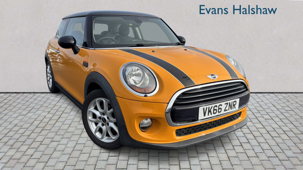 Mini Hatch 1.5 Cooper 2016 VK66ZNR Orange