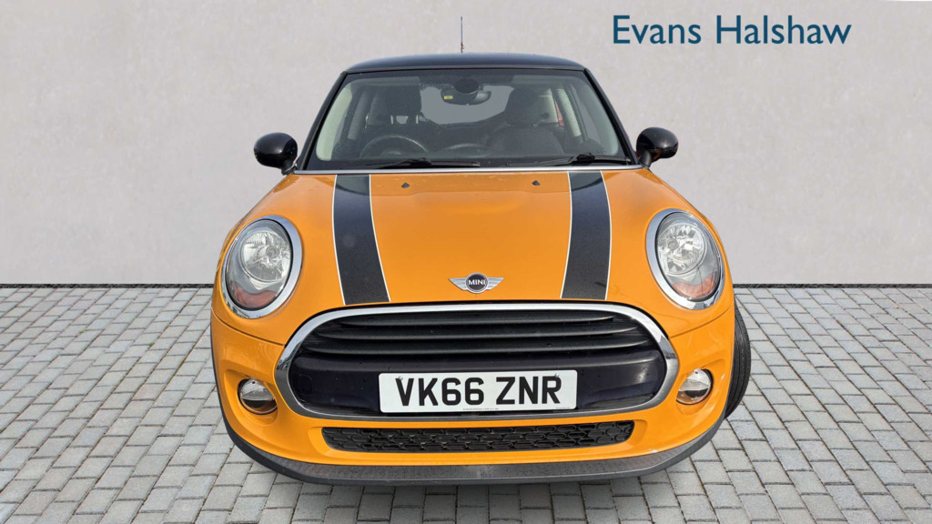 Mini Hatch 1.5 Cooper 2016 VK66ZNR Orange #3