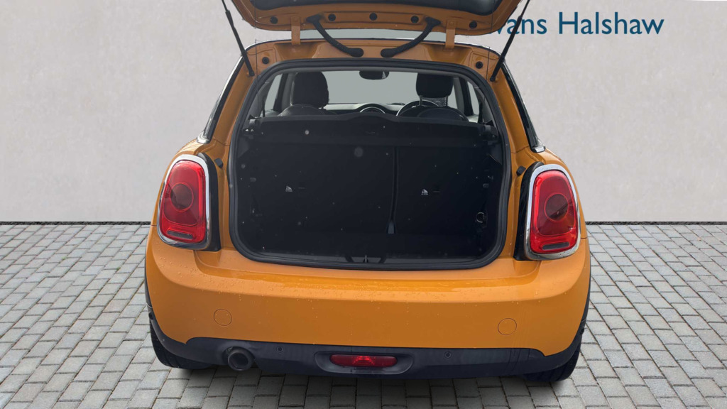 Mini Hatch 1.5 Cooper 2016 VK66ZNR Orange #6
