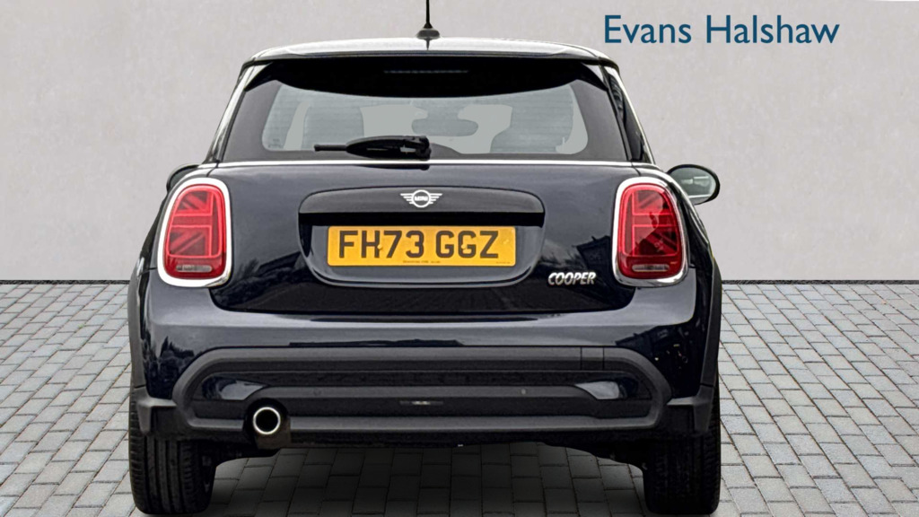Mini Hatch 1.5 Cooper Exclusive 2024 FH73GGZ Black #5