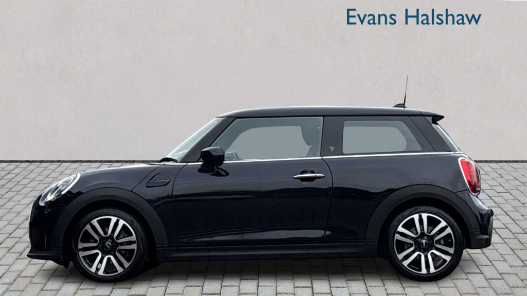 Mini Hatch 1.5 Cooper Exclusive 2024 FH73GGZ Black #6