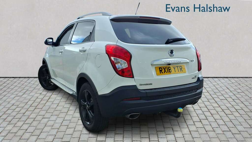SsangYong Korando 2.2 Elx 4X4 2018 White #2
