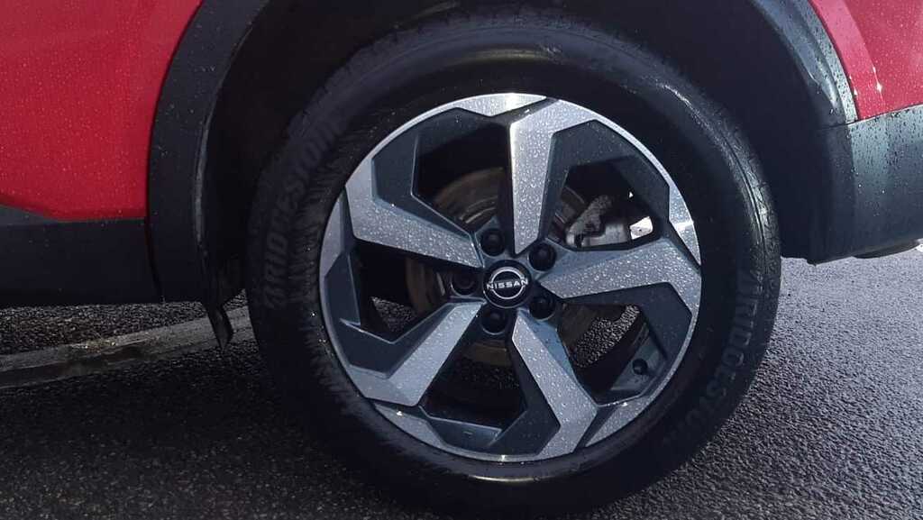 Nissan Qashqai 1.5 E-power Acenta Premium 2023 DP73FKA Red #2
