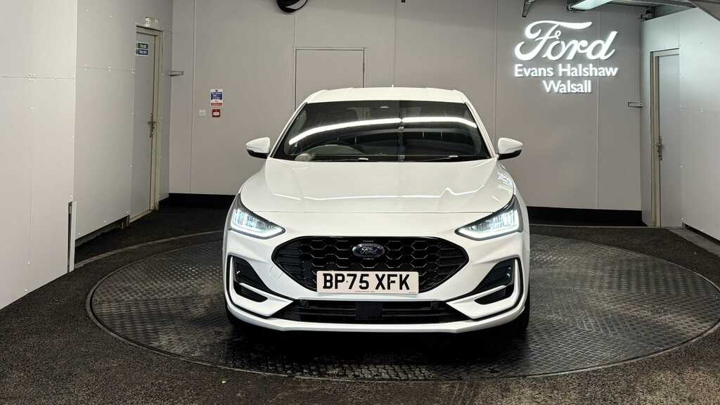 Ford Focus 1.0 Ecoboost Hybrid Mhev St-line X 2025 BP75XFK White #2