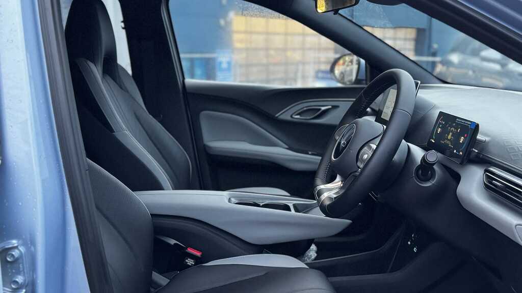 Byd Dolphin 65Kw Active 30Kwh 2025 BL75VFO Blue #3