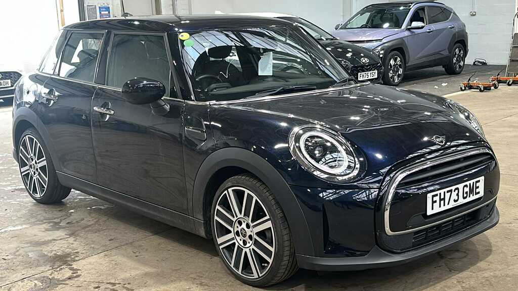 Mini Hatch 1.5 Cooper Exclusive 2024 Black