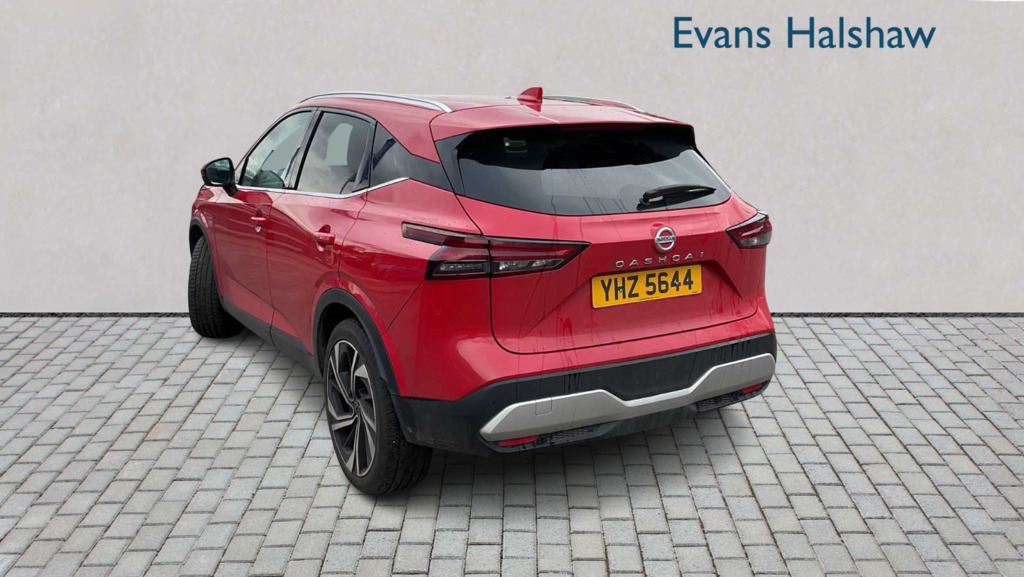 Nissan Qashqai 1.3 Dig-t Mh 158 Tekna 2021 YHZ5644 Red #4