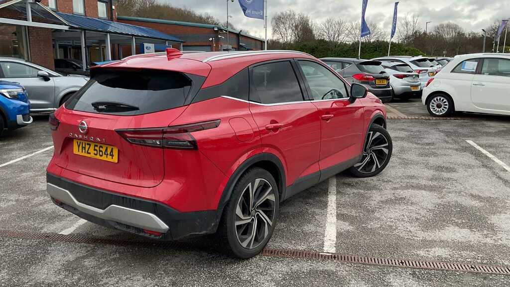 Nissan Qashqai 1.3 Dig-t Mh 158 Tekna 2021 YHZ5644 Red #5