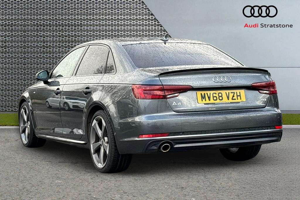 Audi A4 2.0 Tdi Black Edition 2018 MV68VZH Grey #3