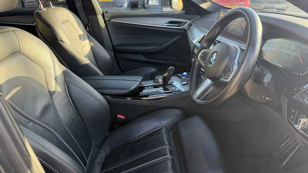 BMW 5 Series 520D Xdrive M Sport 2018 YD68OOG #3