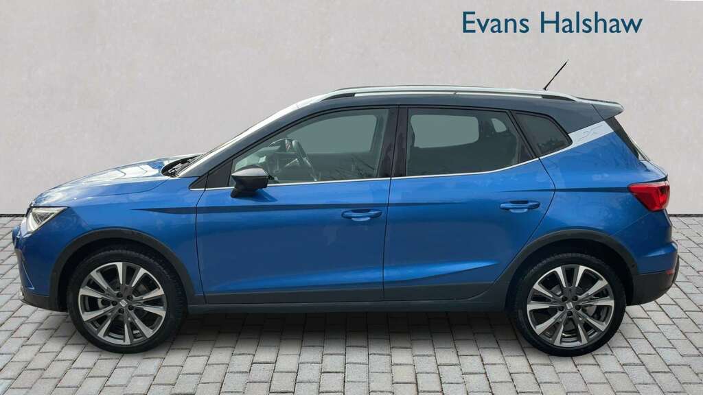 Seat Arona 1.0 Tsi 115 Fr Limited Edition Dsg 2024 Blue #3