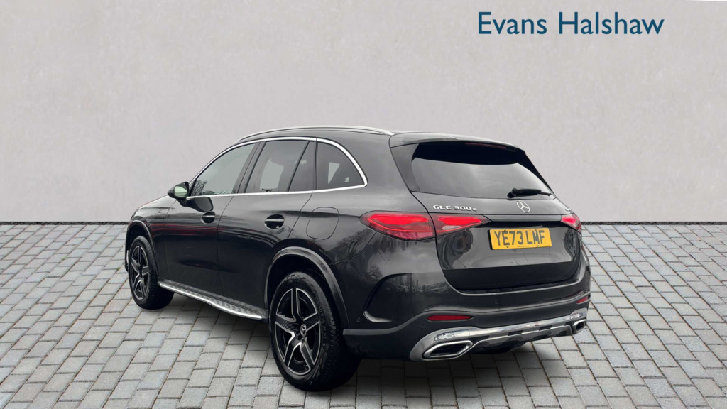 Mercedes-Benz GLC Class 300E 4Matic Amg Line 9G-tronic 2023 YE73LMF Grey #2