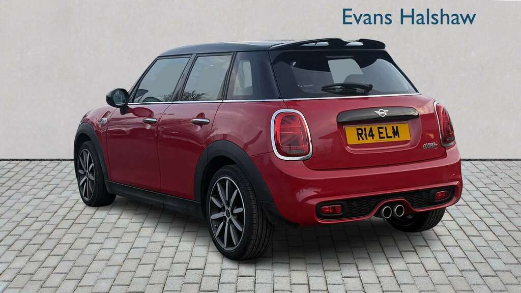 Mini Hatch 2.0 Cooper S II Chili Pack 2018 R14ELM Red #2