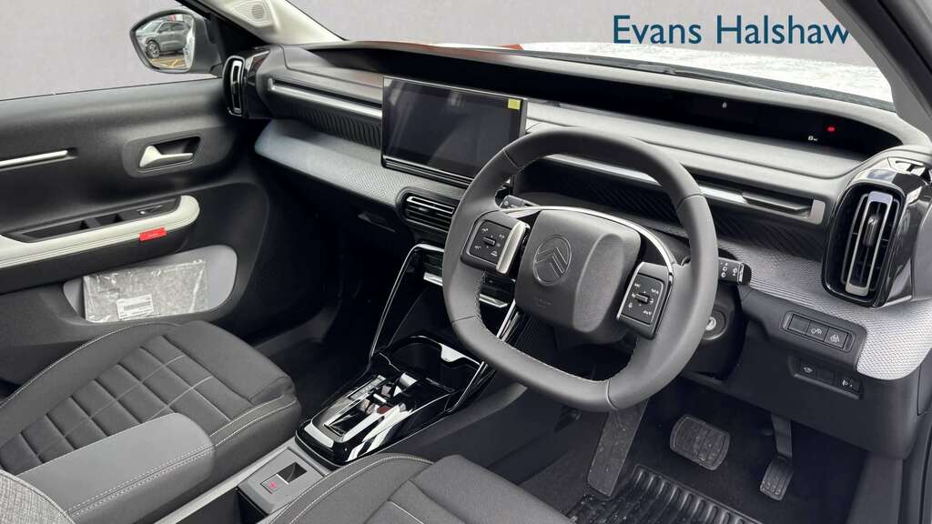 Citroen C3 Aircross 1.2 Hybrid 136 Plus E-dcs6 2025 White #6