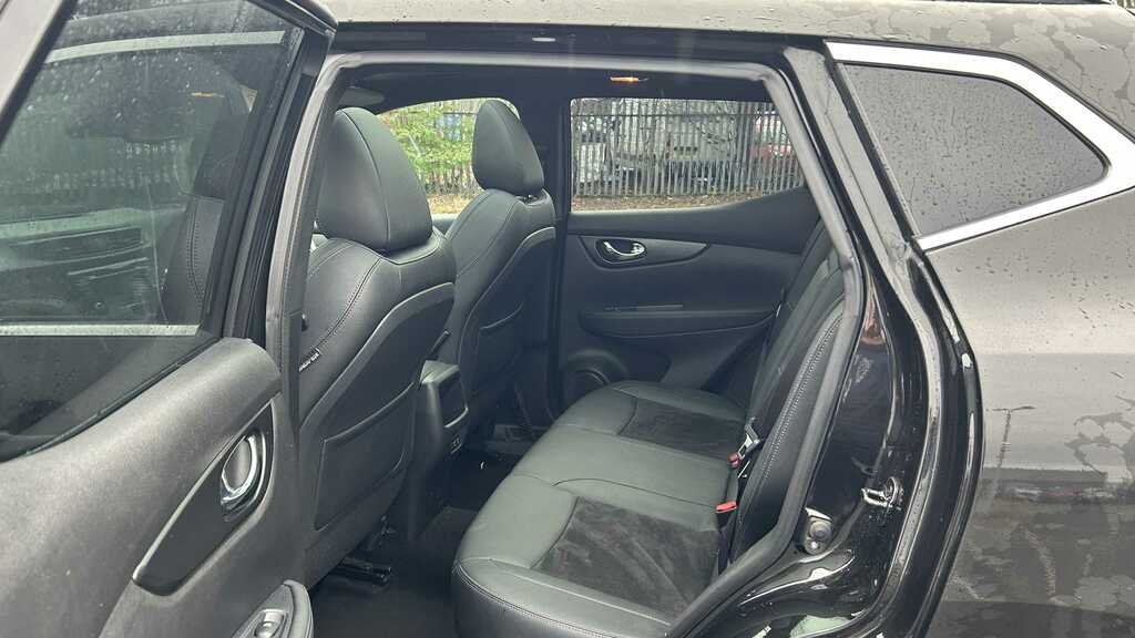 Nissan Qashqai 1.3 Dig-t N-tec 2020 PE70UXO Black #6