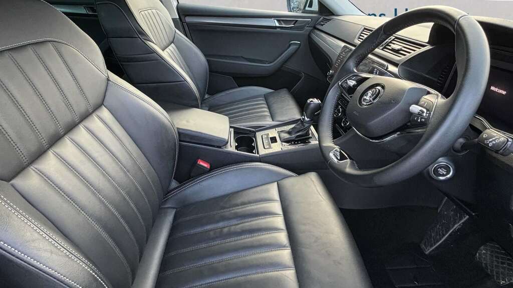 Skoda Superb 2.0 Tsi 190 Se L Dsg 2024 White #3