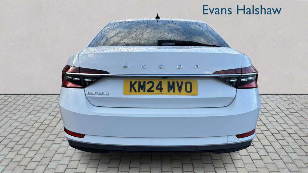 Skoda Superb 2.0 Tsi 190 Se L Dsg 2024 White #5