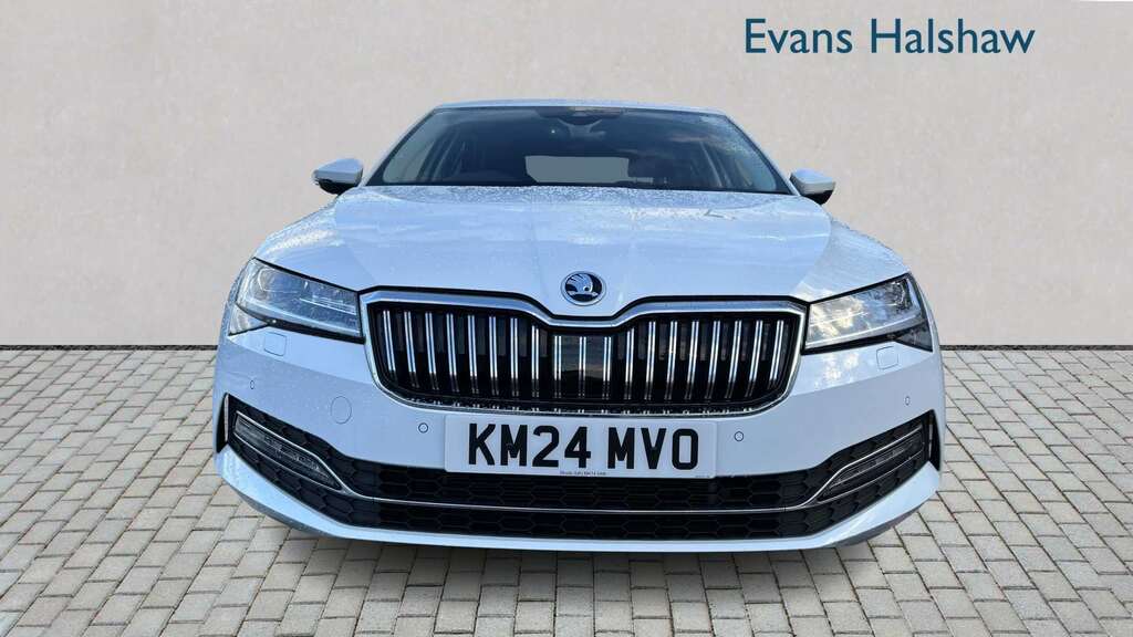 Skoda Superb 2.0 Tsi 190 Se L Dsg 2024 White #4