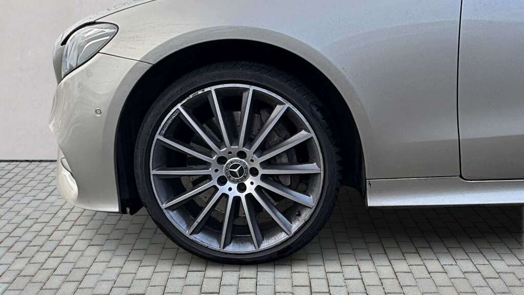 Mercedes-Benz E Class E400d 4Matic Amg Line Premium Plus 9G-tronic 2 KM19FZX Silver #5