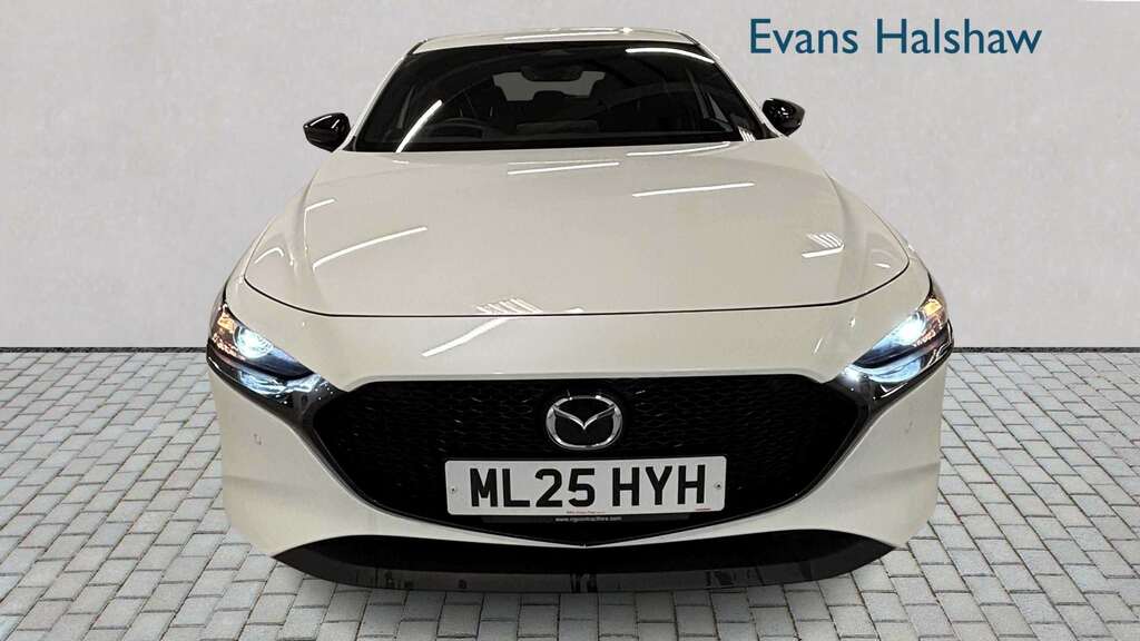 Mazda 3 2.5 E-skyactiv G Mhev 140 Homura 2025 ML25HYH White #4