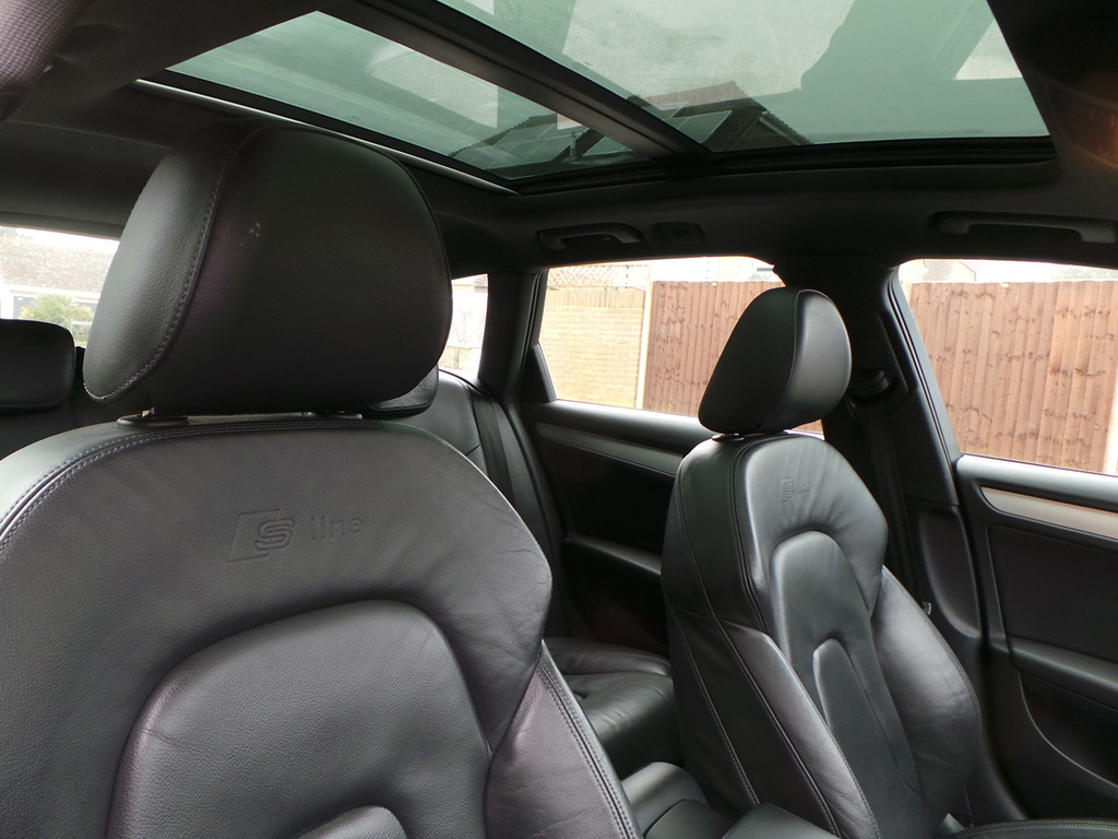Audi A4 2010 A4 S Line Special Edition Tfsi RV10CUH Grey #5