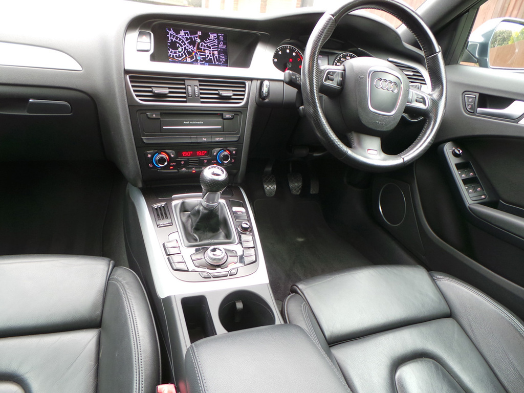 Audi A4 2010 A4 S Line Special Edition Tfsi RV10CUH Grey #4