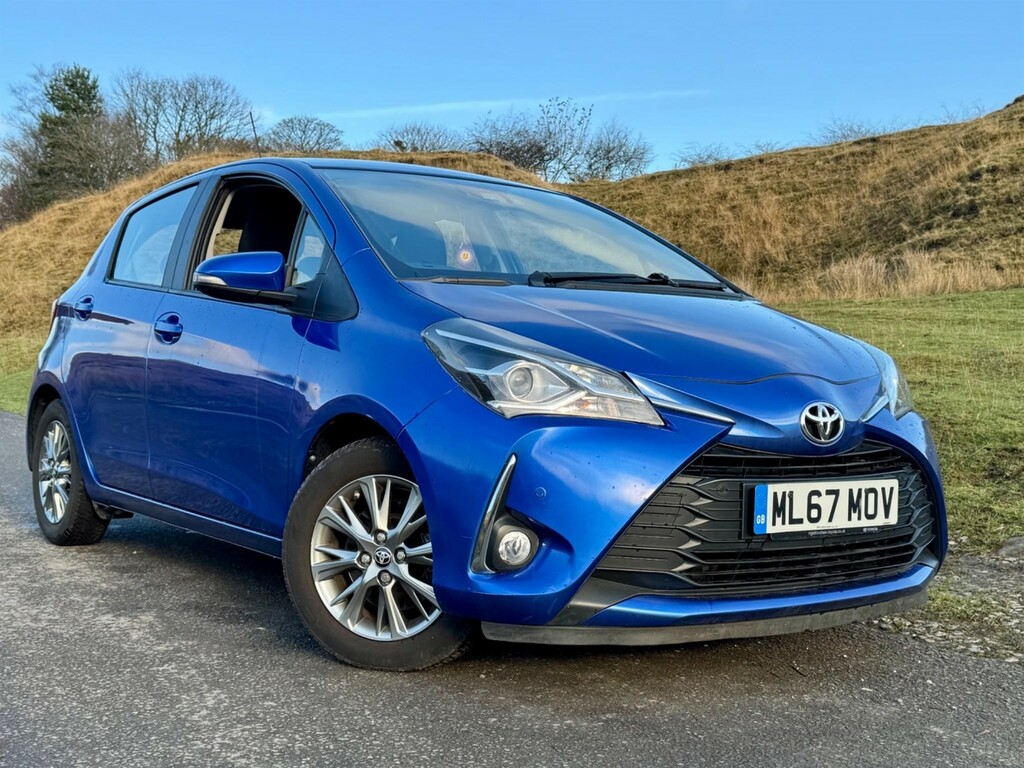 Toyota Yaris 1.5 Vvt-i Icon Tech Cvt Euro 6 Blue