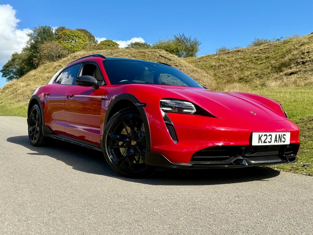 Porsche Taycan Performance Plus 93.4Kwh Turbo Cross Turismo E Red