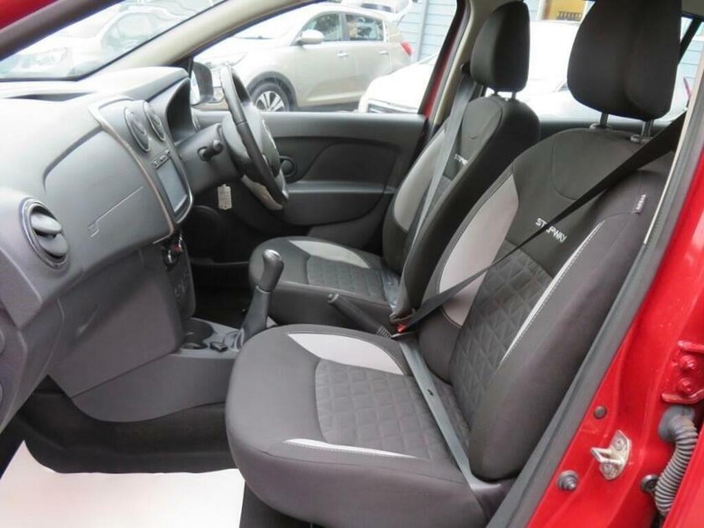 Dacia Sandero Stepway 1.5 Dci Laureate Euro 5 AE64NLN Red #5