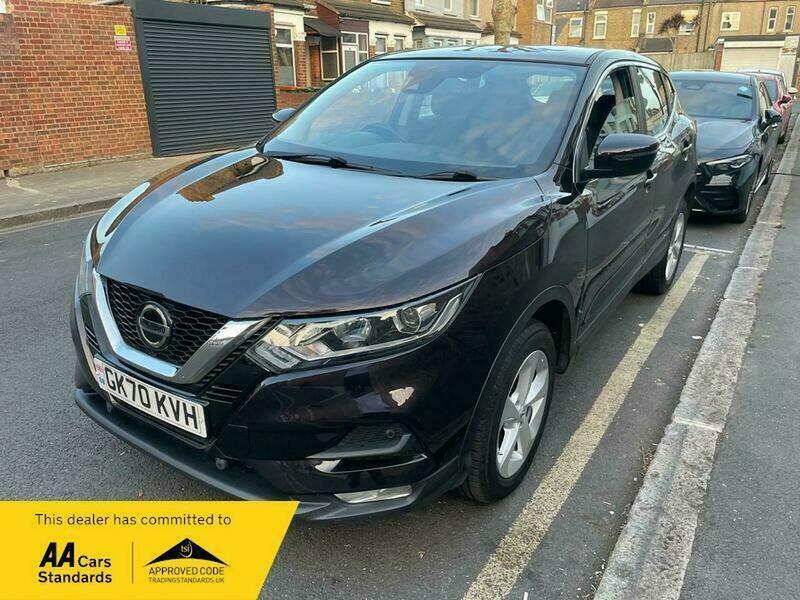 Nissan Qashqai 1.3 Dig-t Acenta Premium Black