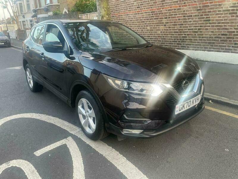 Nissan Qashqai 1.3 Dig-t Acenta Premium Black #6
