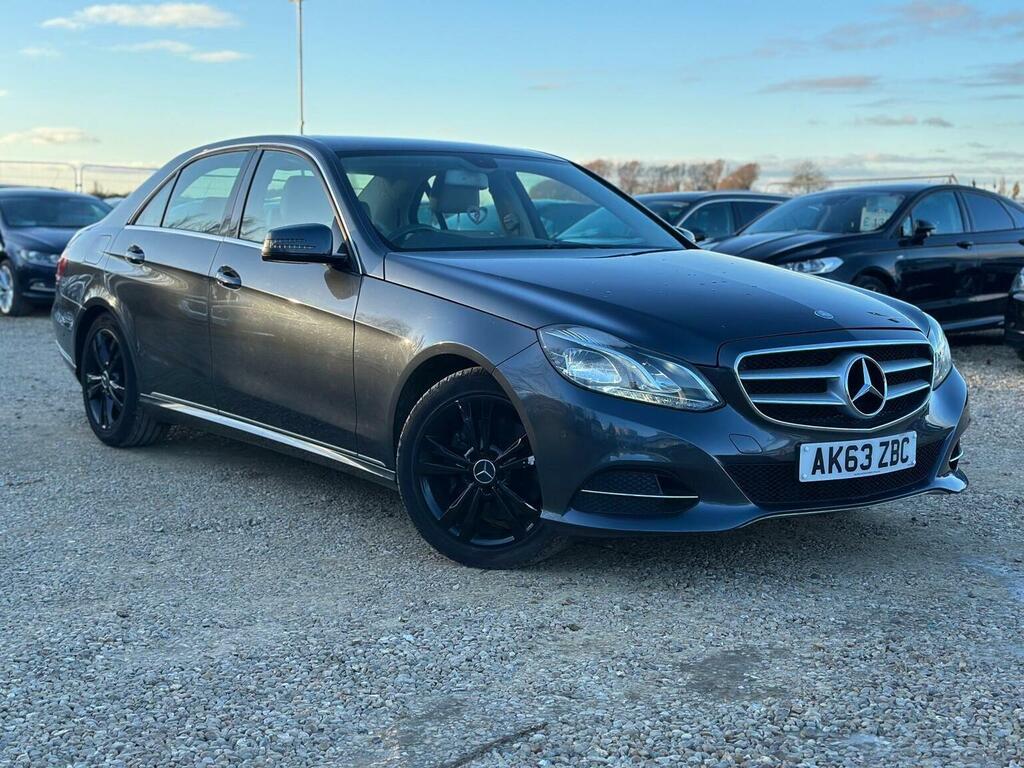 Mercedes-Benz E Class Saloon 2.1 E300dh Bluetec Se G-tronic Euro 5 Ss Grey